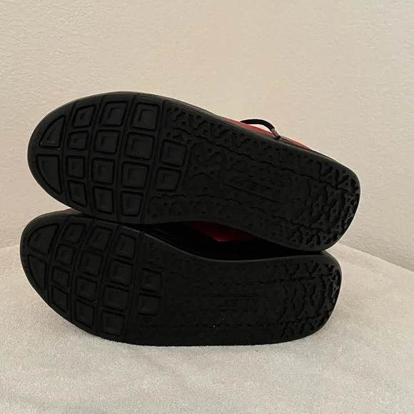MBT RARE FLAME RED/BLACK PHYSIOLOGICAL ROCKER SHOES SIZE 8 1/2  WORN ONCE - Picture 7 of 10